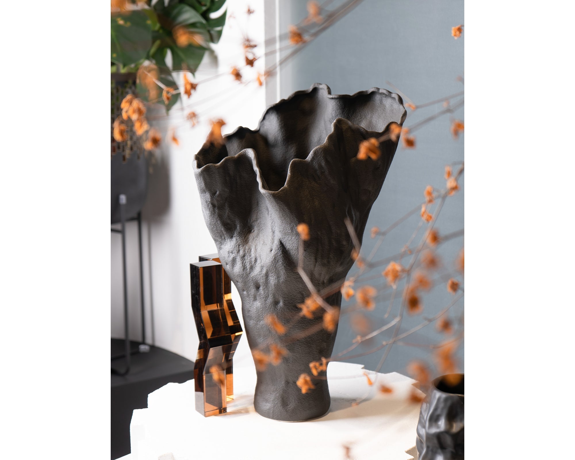 Argyle Vase - Black