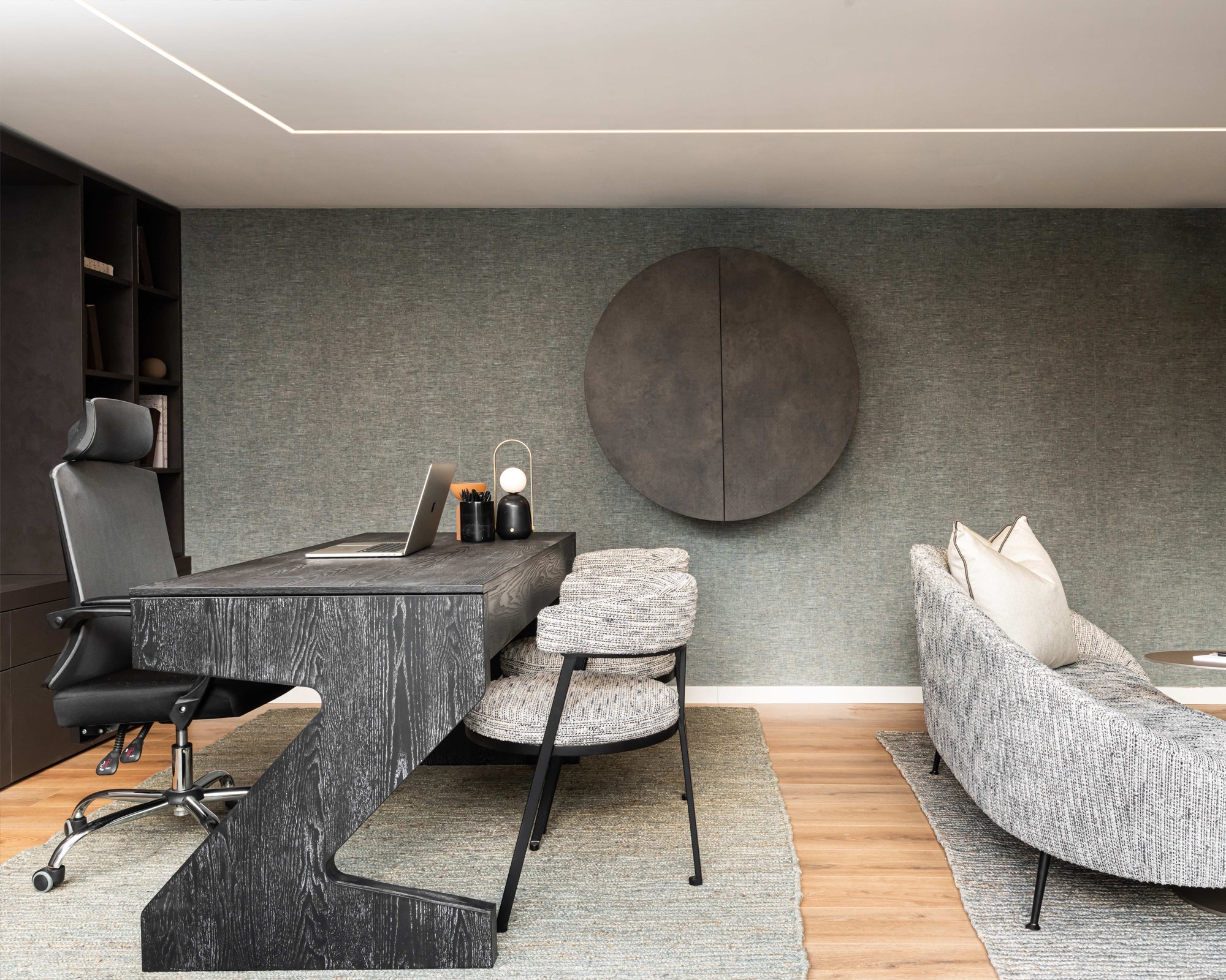 Zeta Desk - Matt Black Ash Veneer