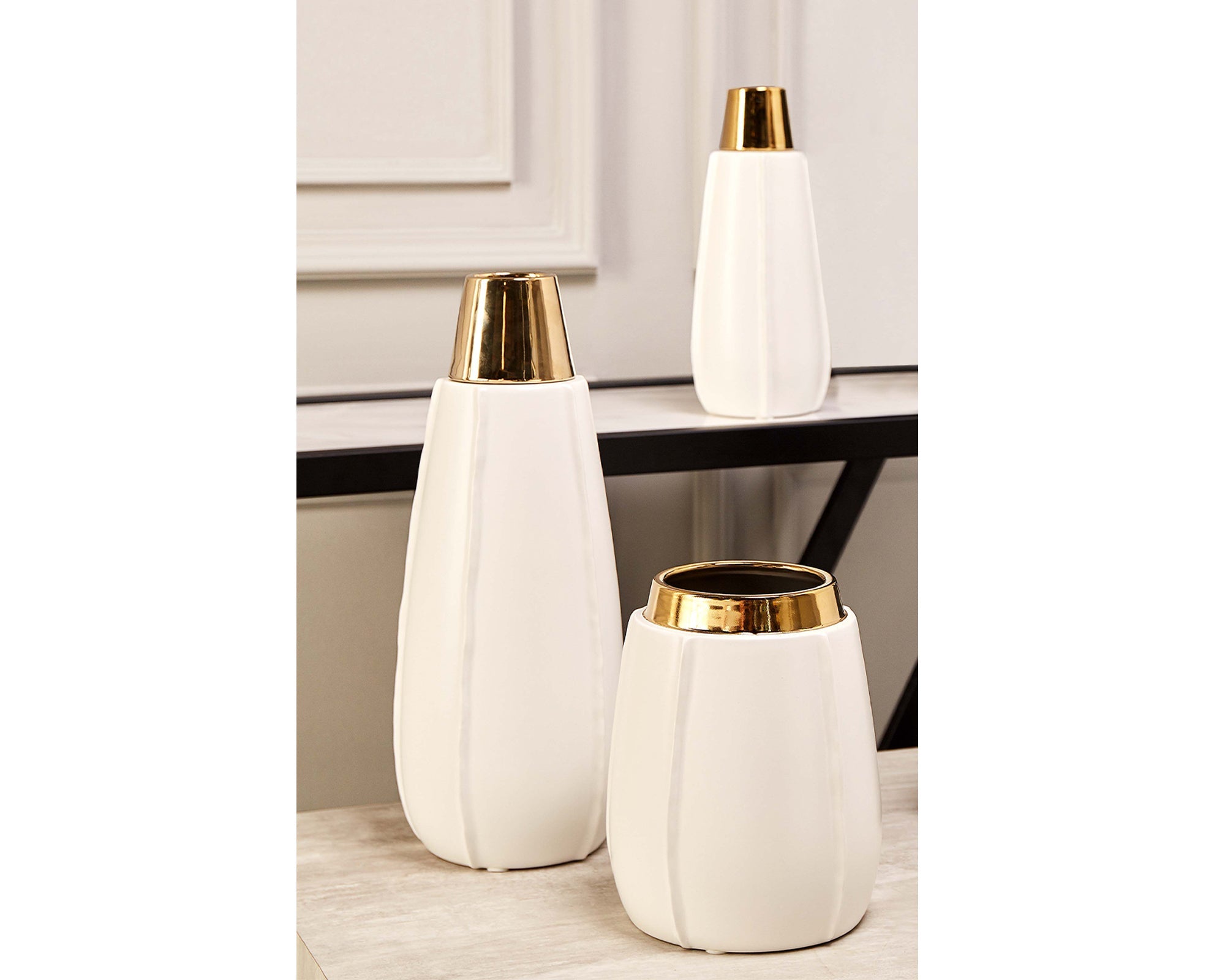 Vicar Vase - Medium - White and Gold Ceramic
