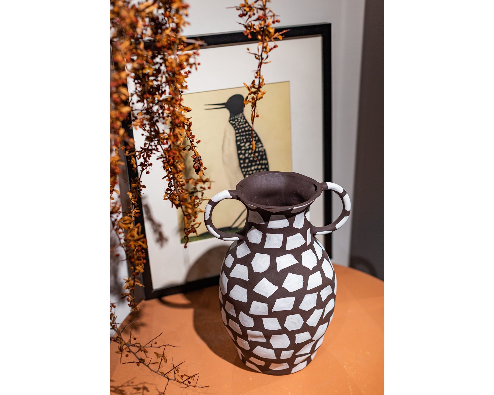 Lark Vase - Black & White Ceramic