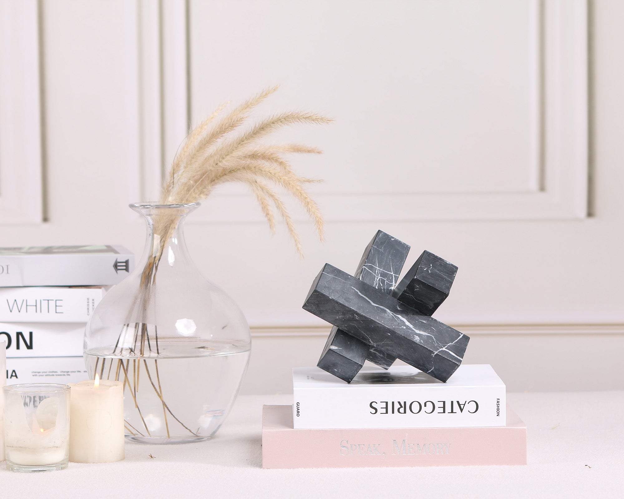 Jada Sculpture - Black Marble