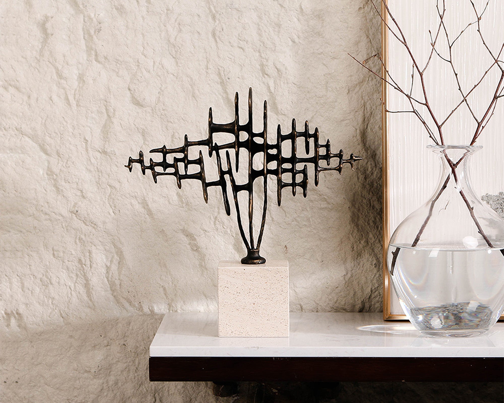 Echo Crest Sculpture - Dark Bronze & Beige
