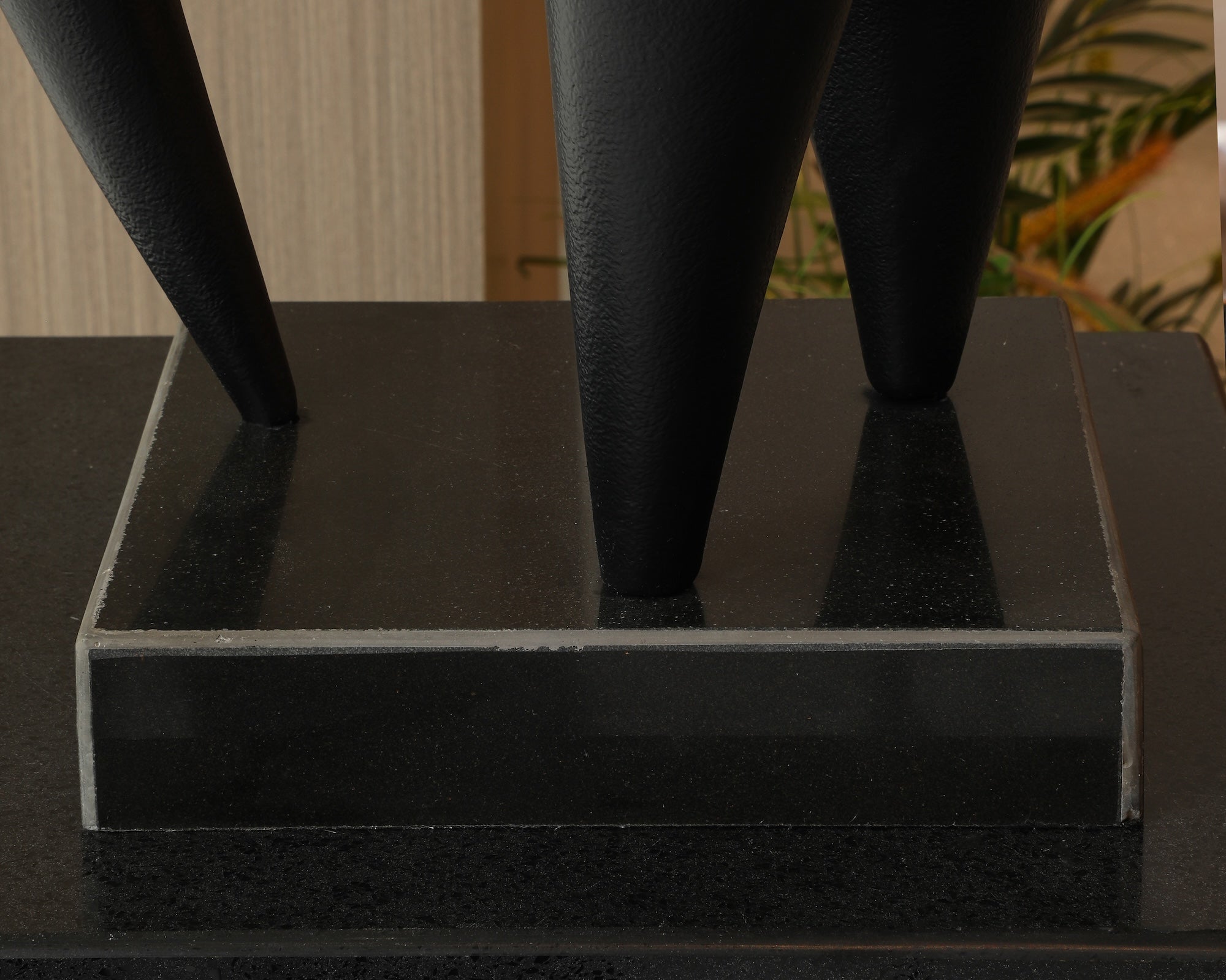 Sabbia Sculpture - Black Marble
