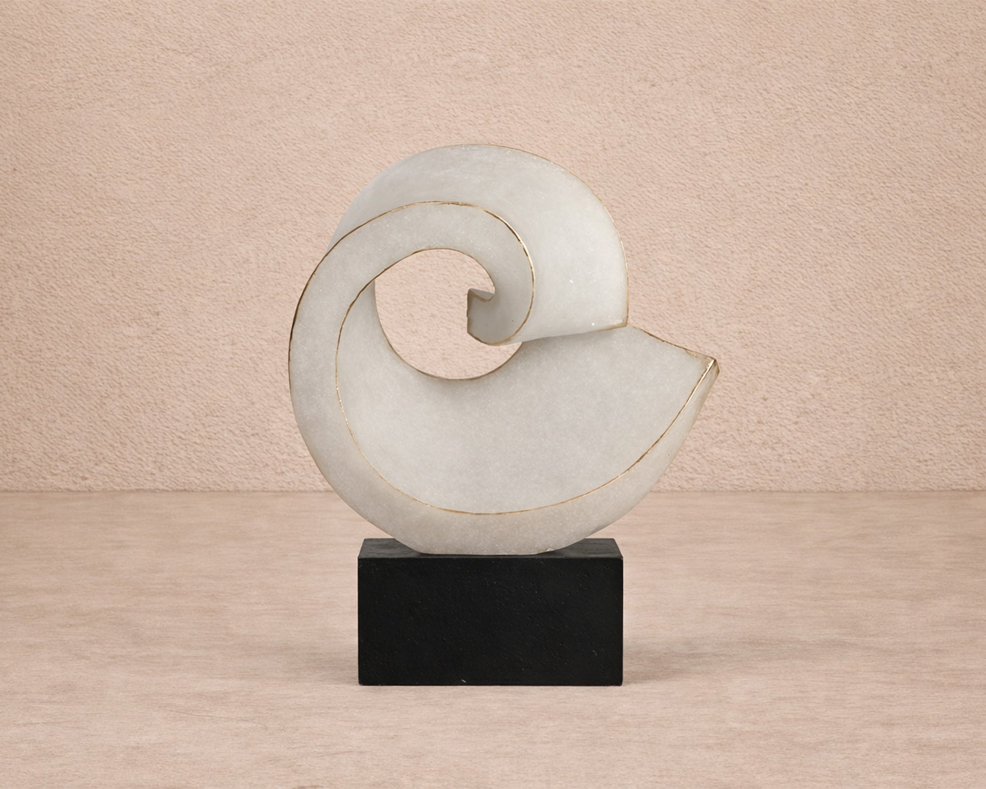 Basalto Sculpture - White and Black Marble