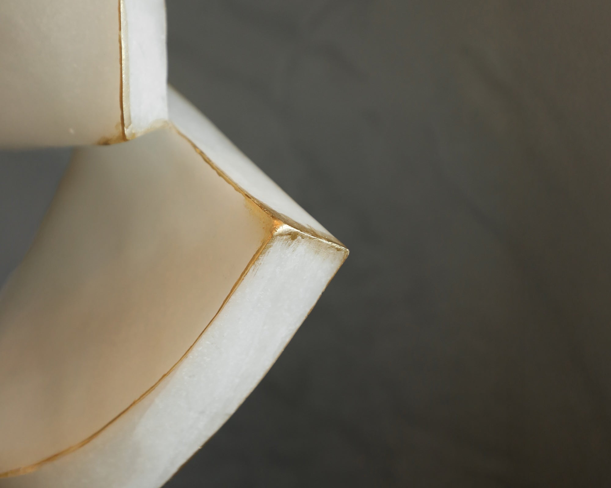 Basalto Sculpture - White and Black Marble