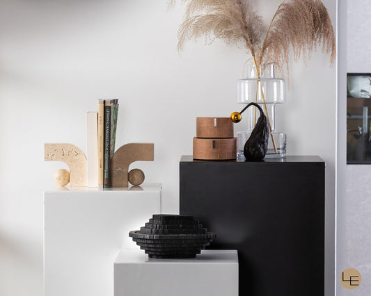 Geology Box  - White/Black