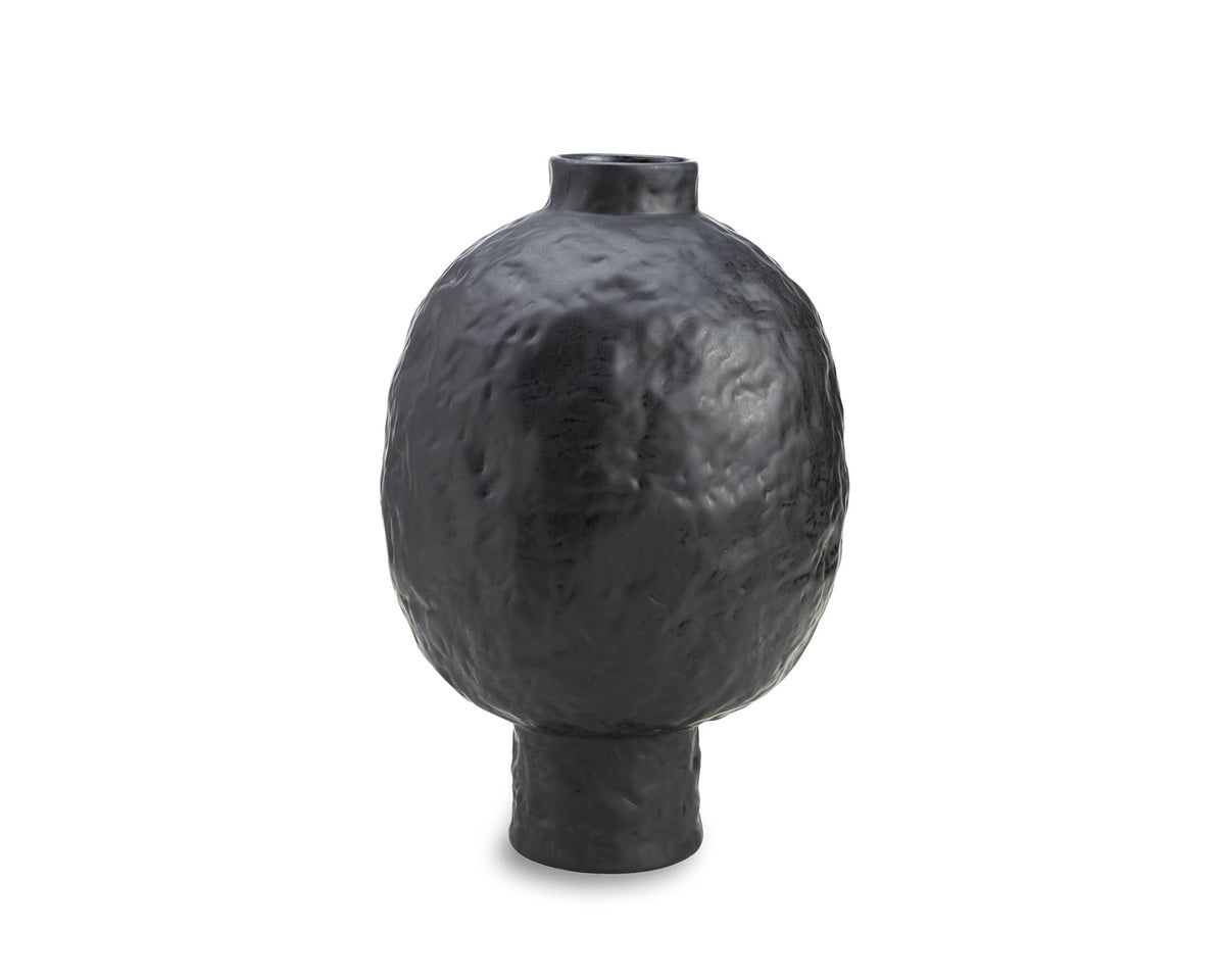 Hove Vase - Black Ceramic