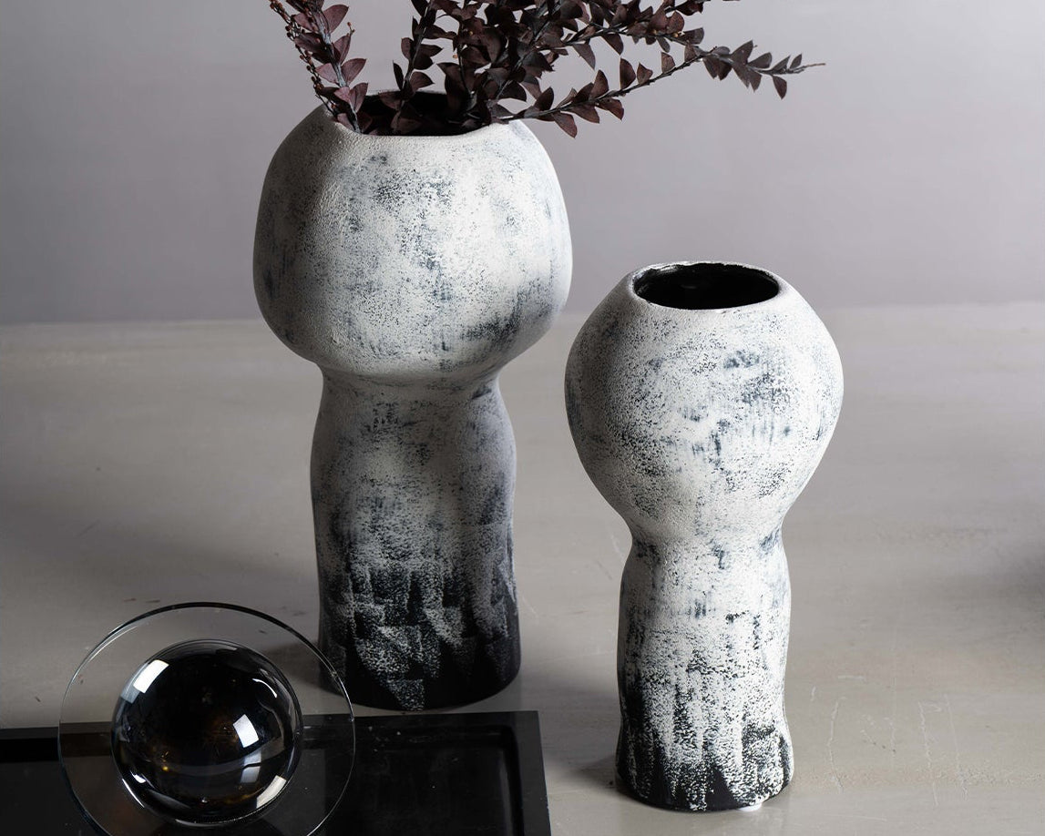 Lynton I Vase Small - Black and White Gradient