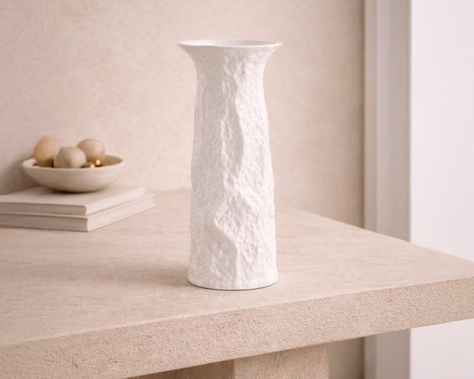 Valeno Vase - White Ceramic
