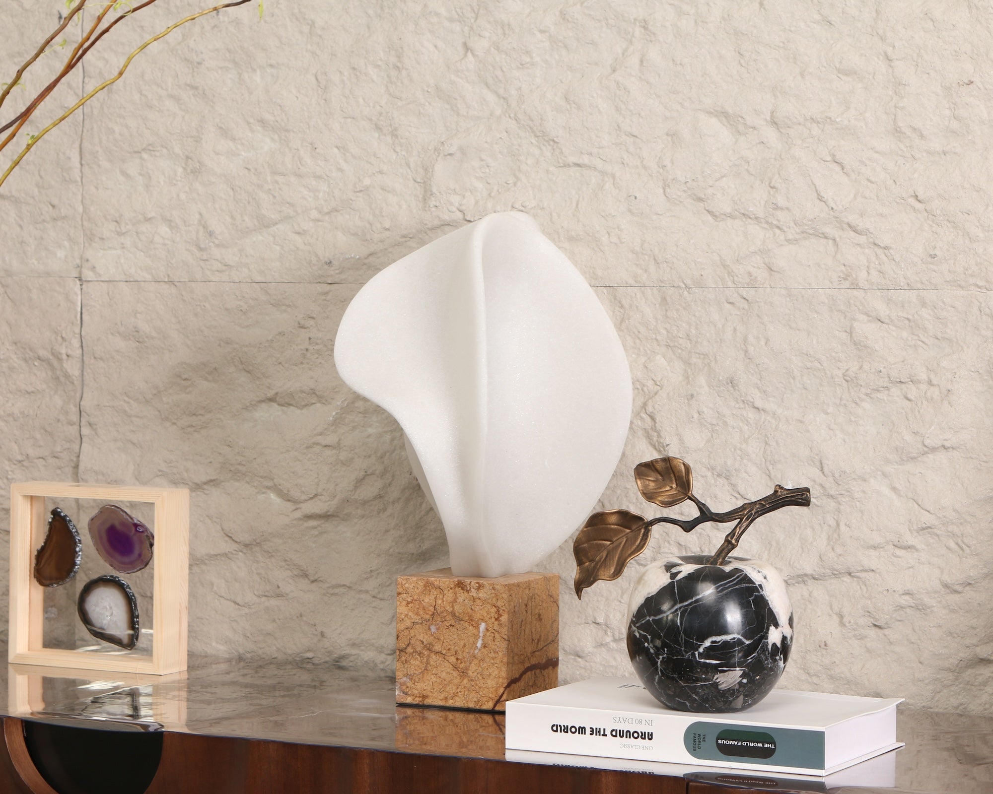Calla Sculpture - White Marble Effect