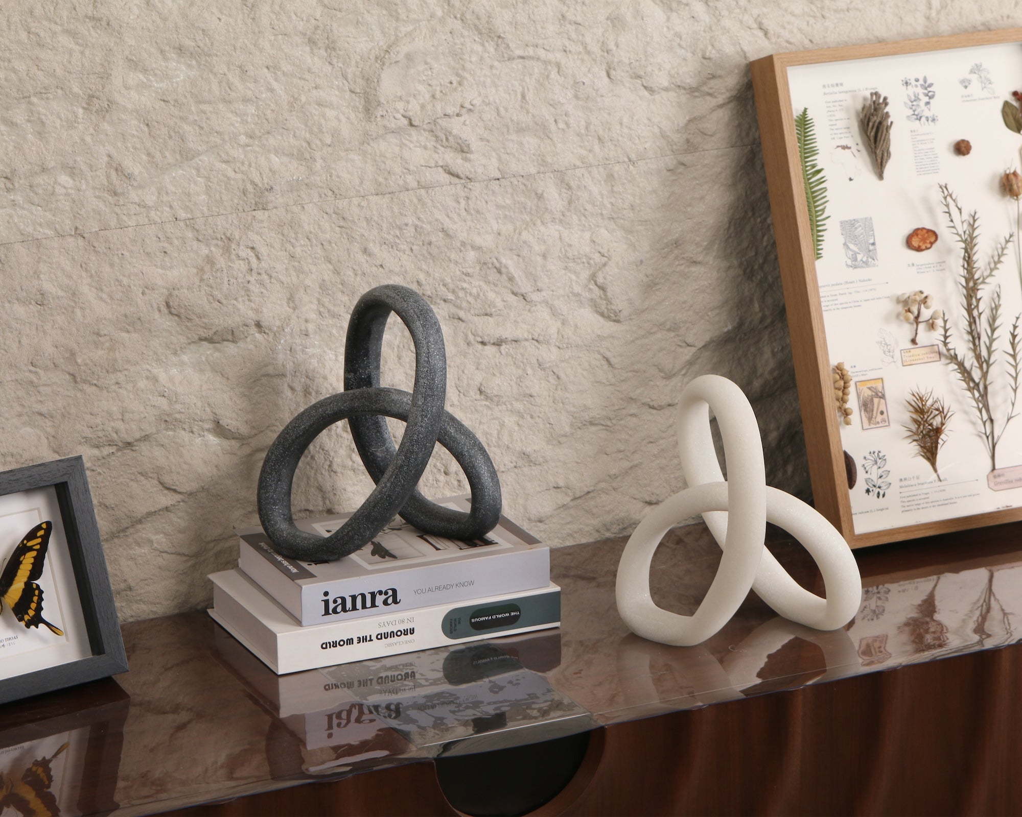 Loop Sculpture - Matte Black Marble Effect