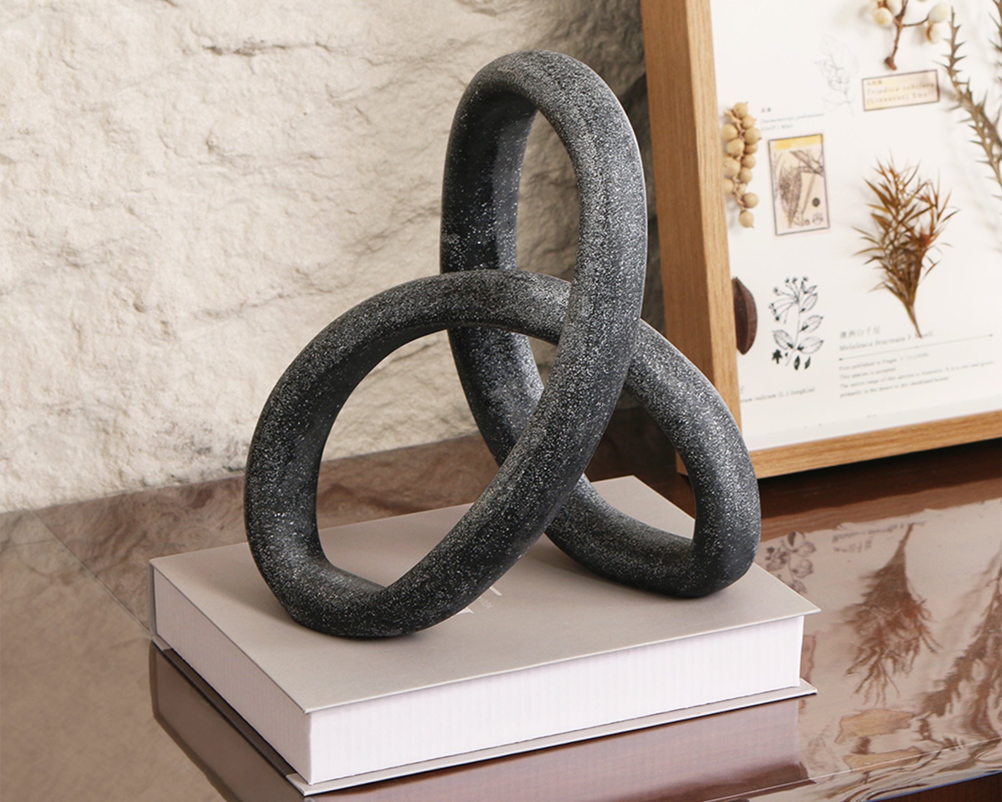 Loop Sculpture - Matte Black Marble Effect