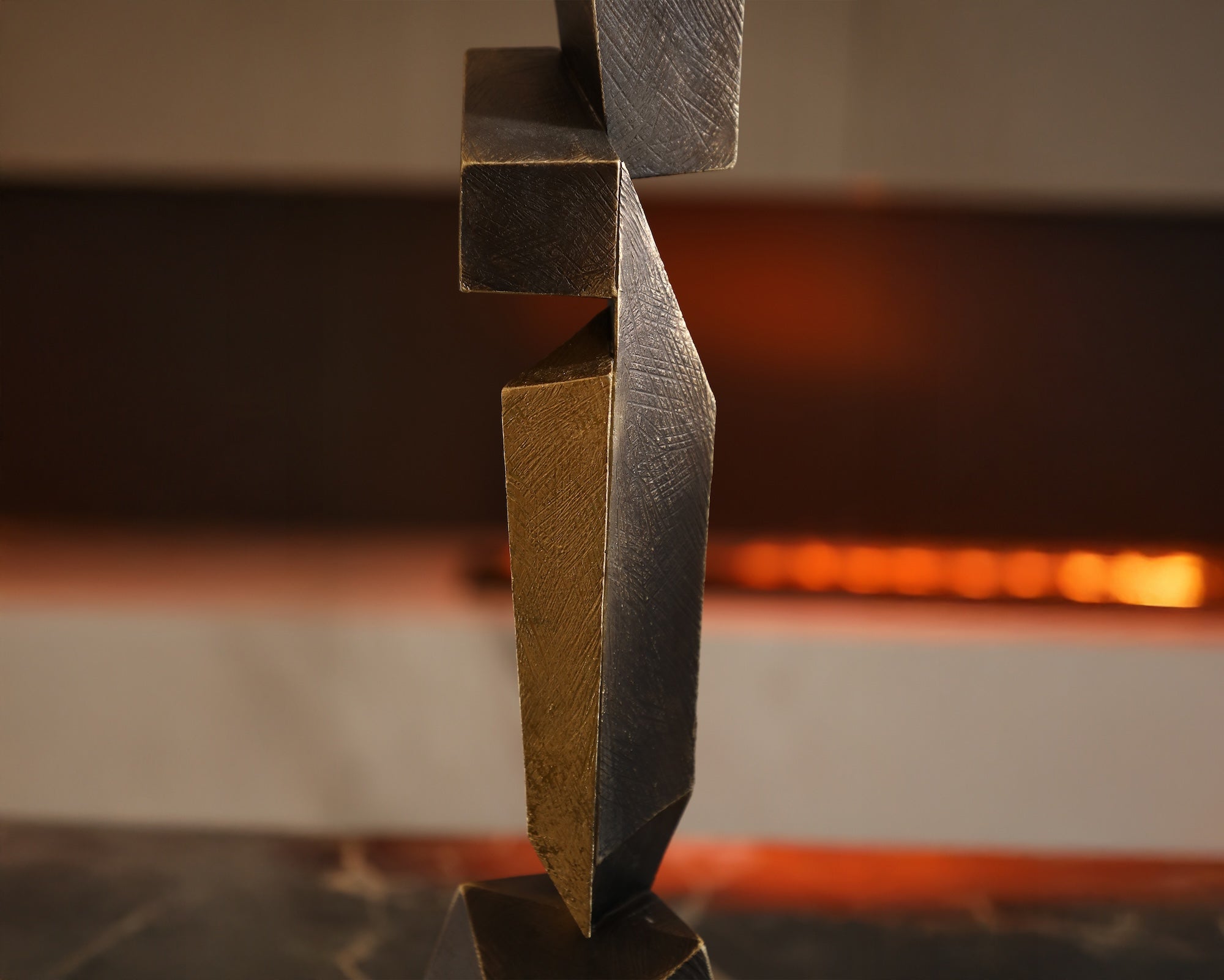 Vento Sculpture - Bronze Marble Effect