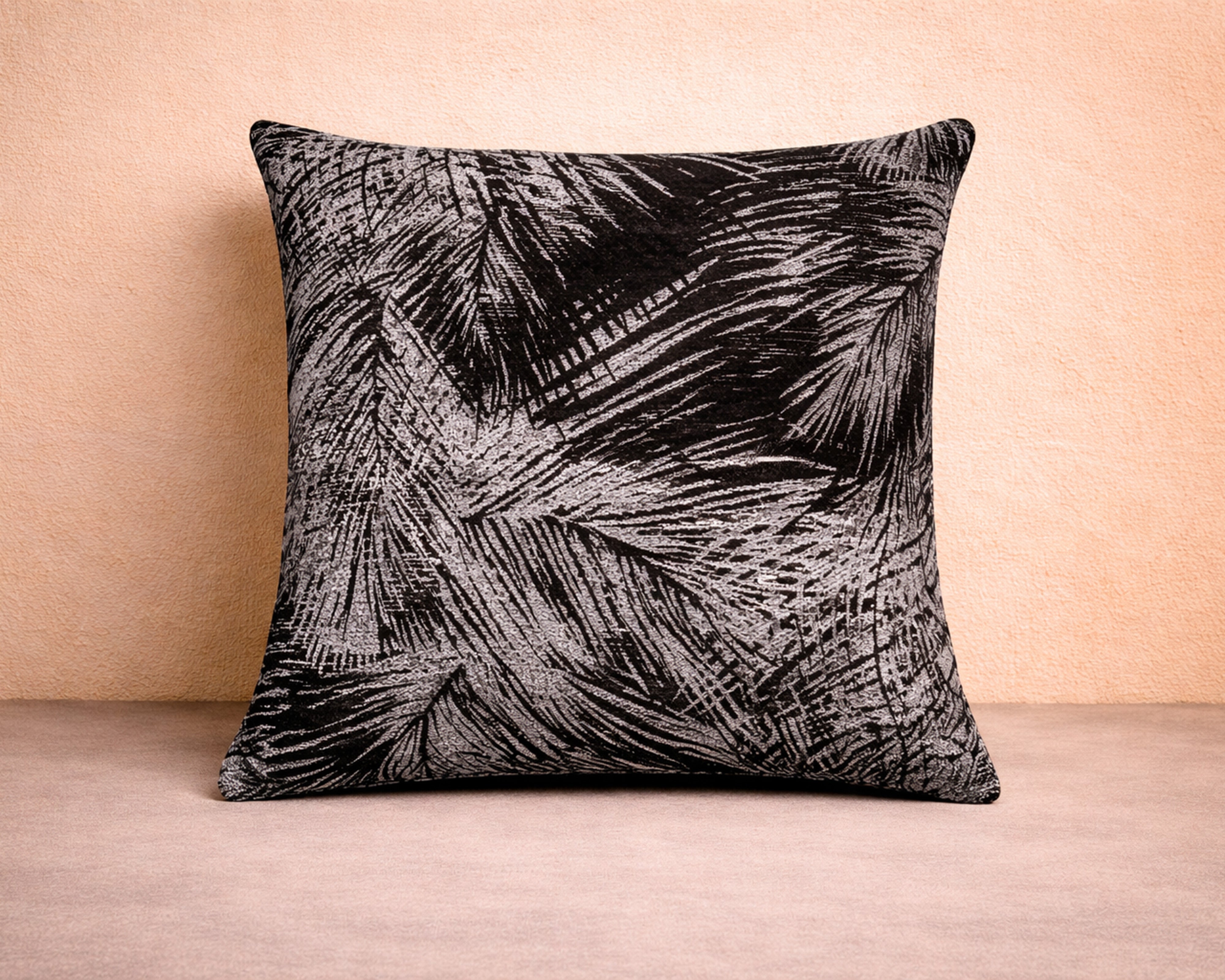 Palmbeach Cushion - Black and White