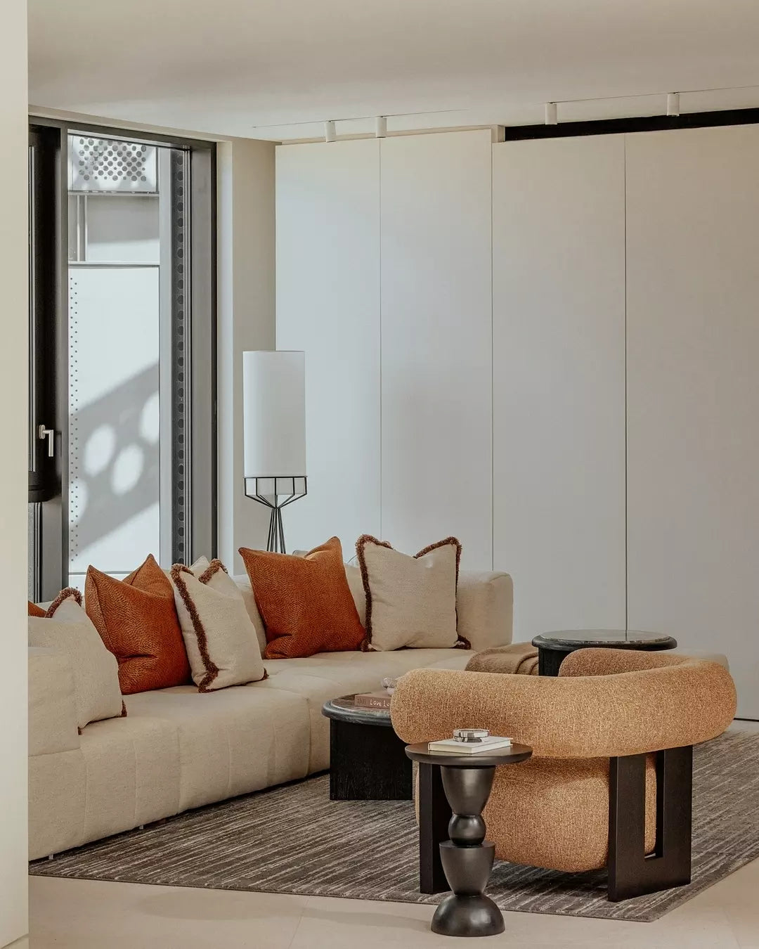 Faro Floor Lamp - Matt Black & White Linen