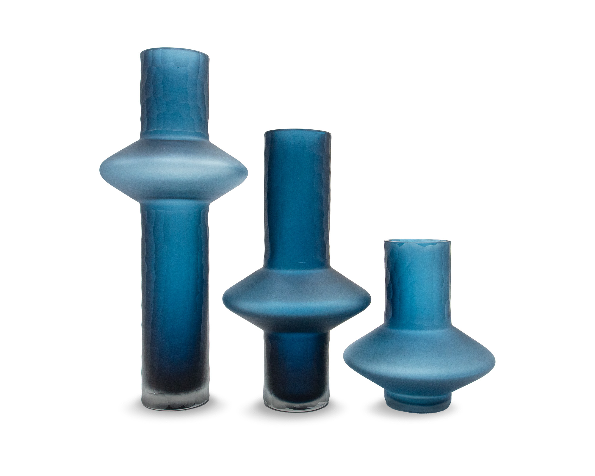 LE019-VS-044_LE019-VS-043_LE019-VS-042_L&E_Rei Glass Blue Vase_Small_Medium_Large_2000 x 1600_1