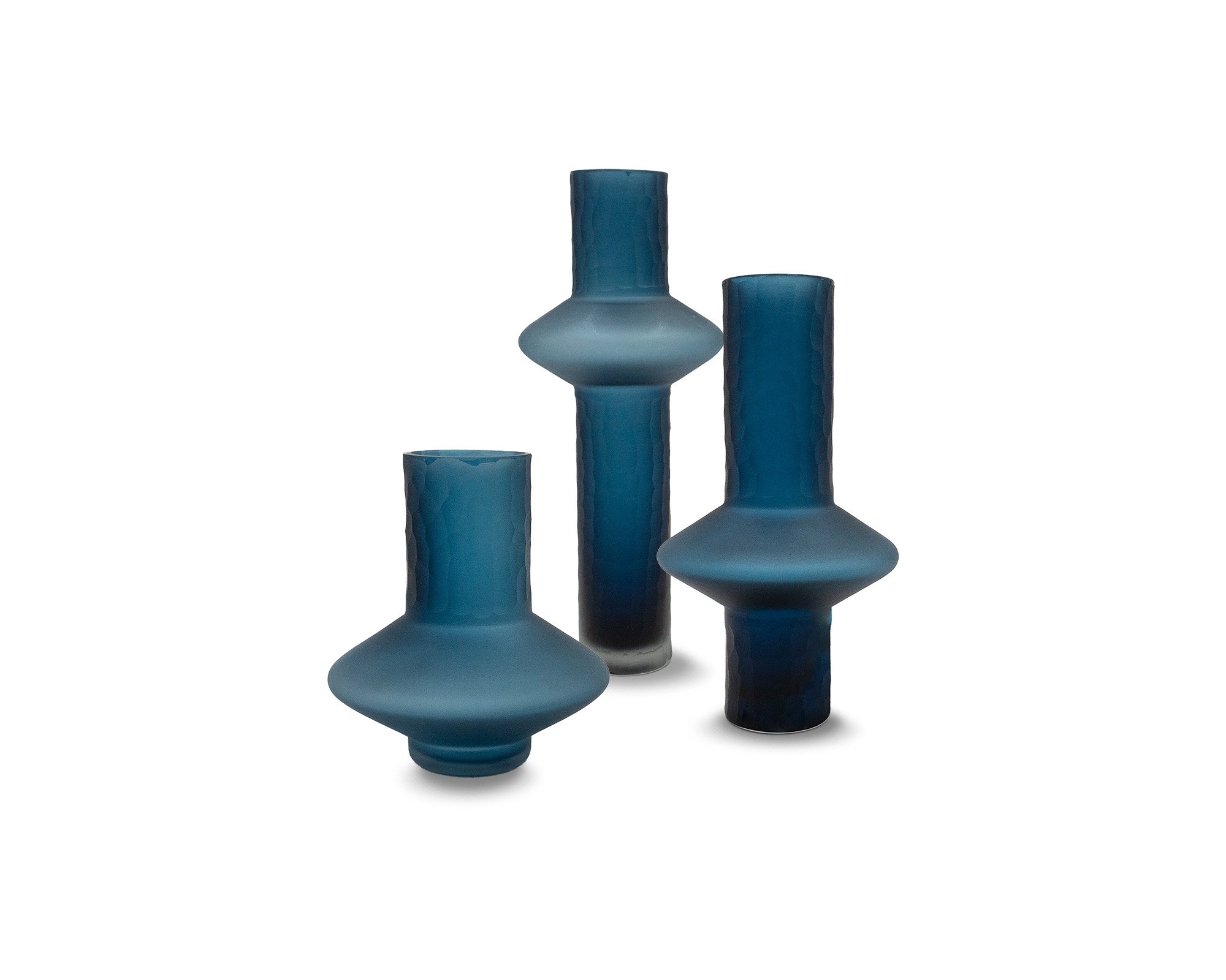 LE019-VS-044_LE019-VS-043_LE019-VS-042_L&E_Rei Glass Blue Vase_Small_Medium_Large_2000 x 1600_2